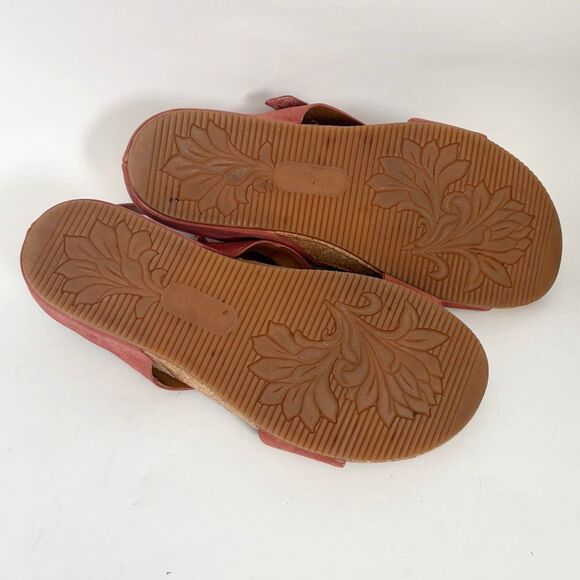 EuroSoft Gianetta Sandals Red 9.5 - Picture 3 of 6